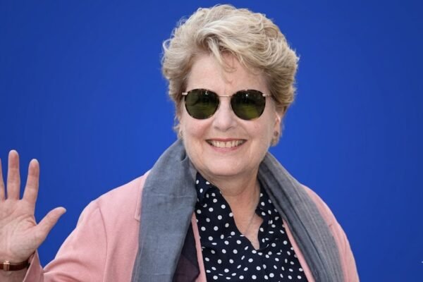 Sandi Toksvig Net Worth